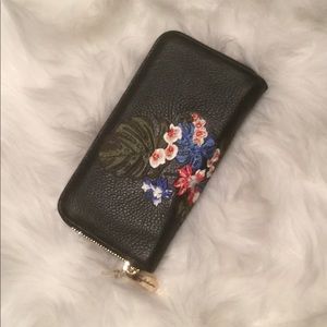 Tommy Bahama Cozumel embroidered leather wallet